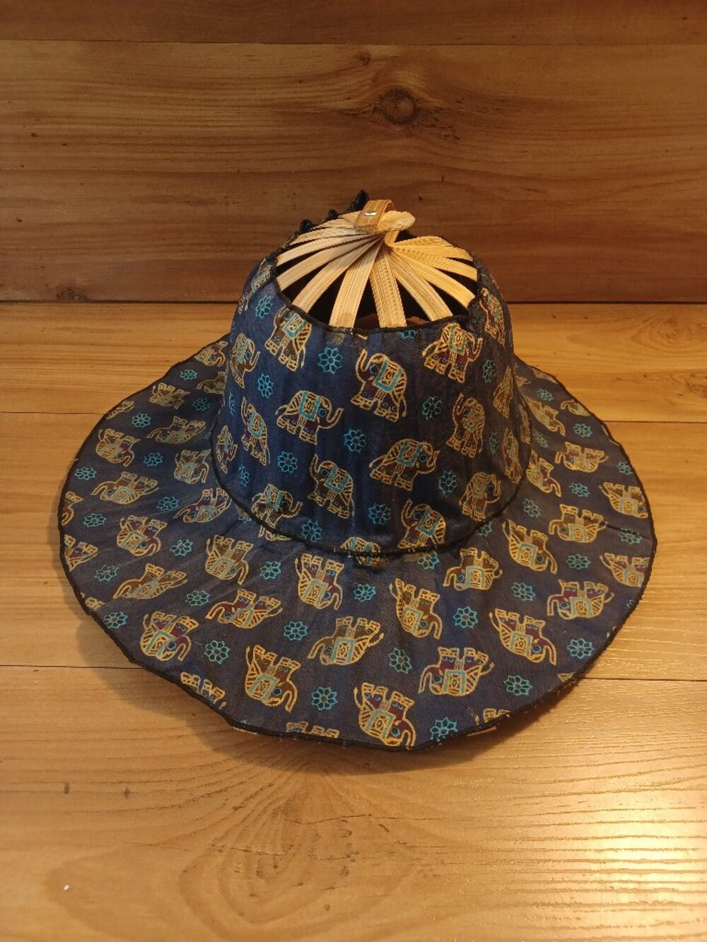 Vintage Bamboo & Fabric Folding Fan Hat With Elephant Print - Picture 1 of 8